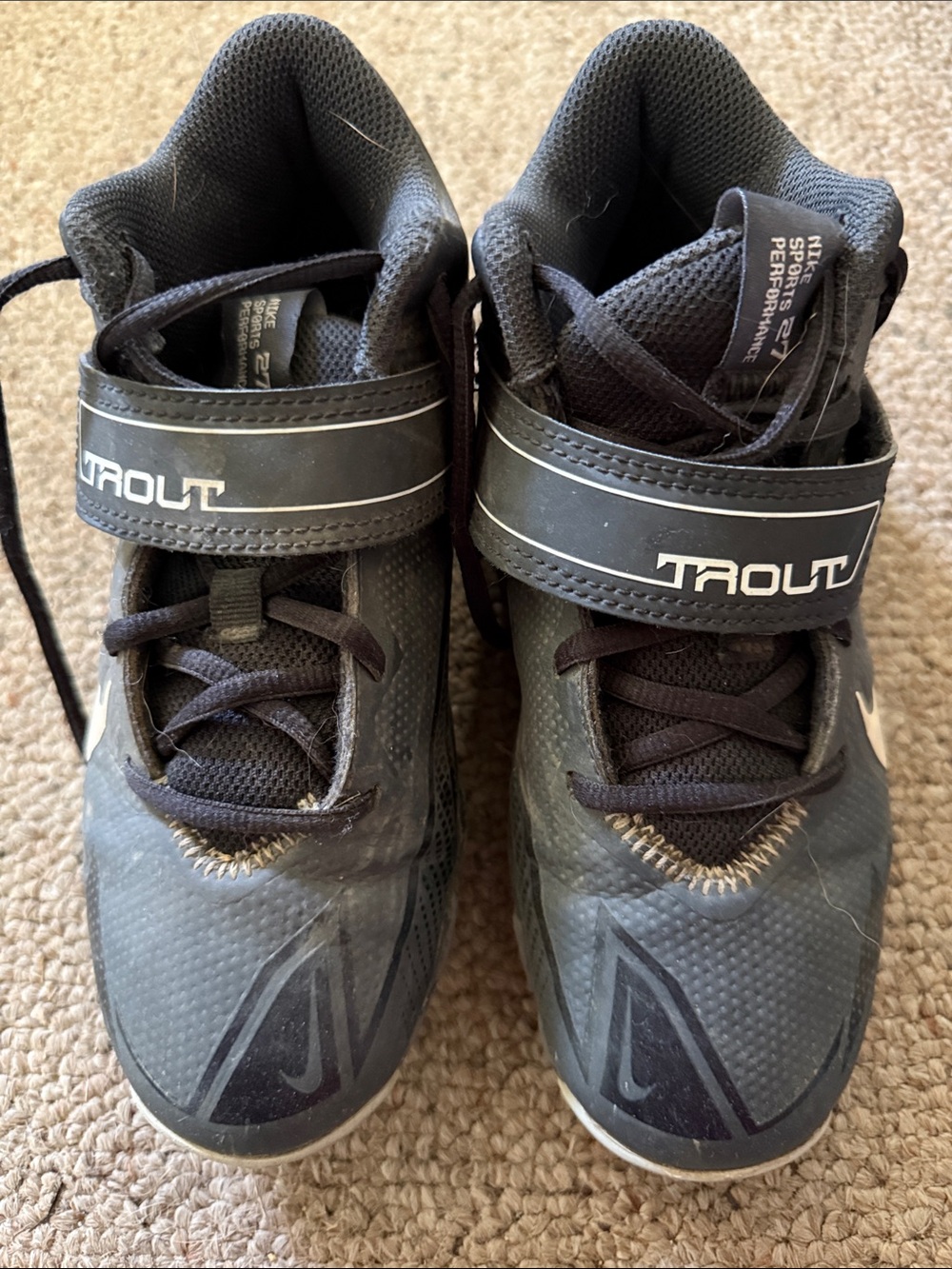 Nike Kids Black Gray Trout Strap Athletic Cleats
